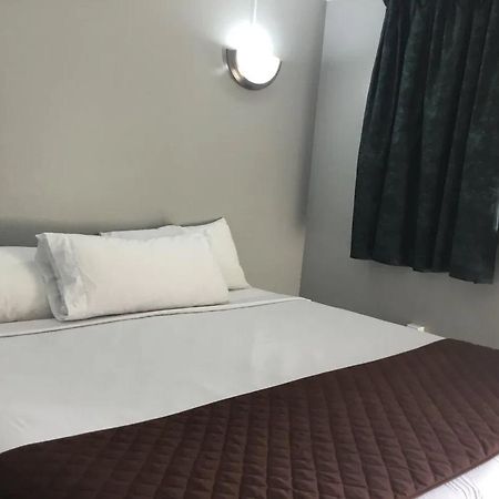 Americas Best Value Inn Avenel Woodbridge Exterior foto