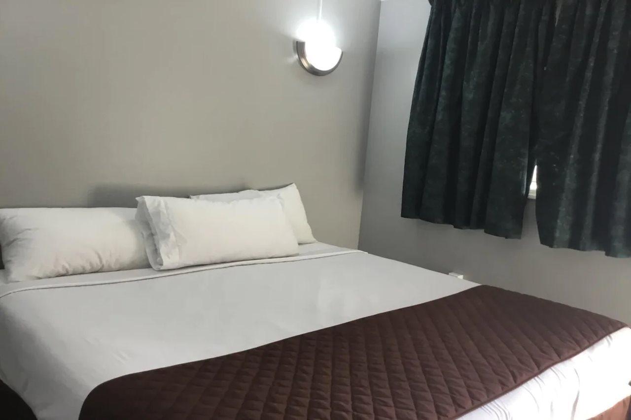 Americas Best Value Inn Avenel Woodbridge Exterior foto