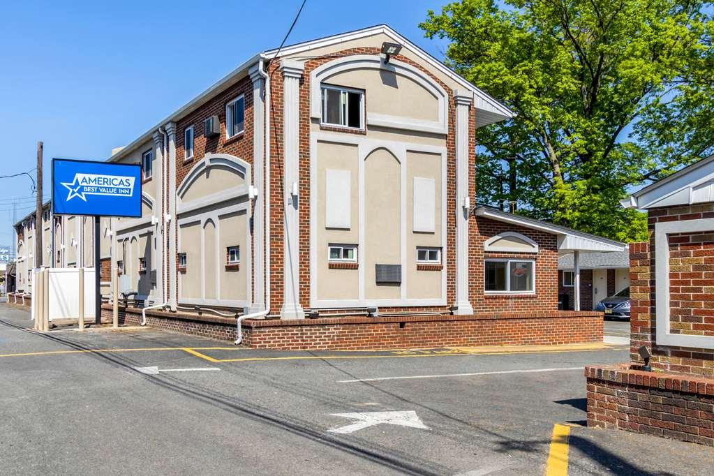 Americas Best Value Inn Avenel Woodbridge Exterior foto